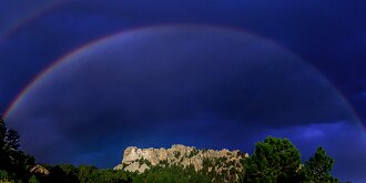 MOUNT RUSHMORE